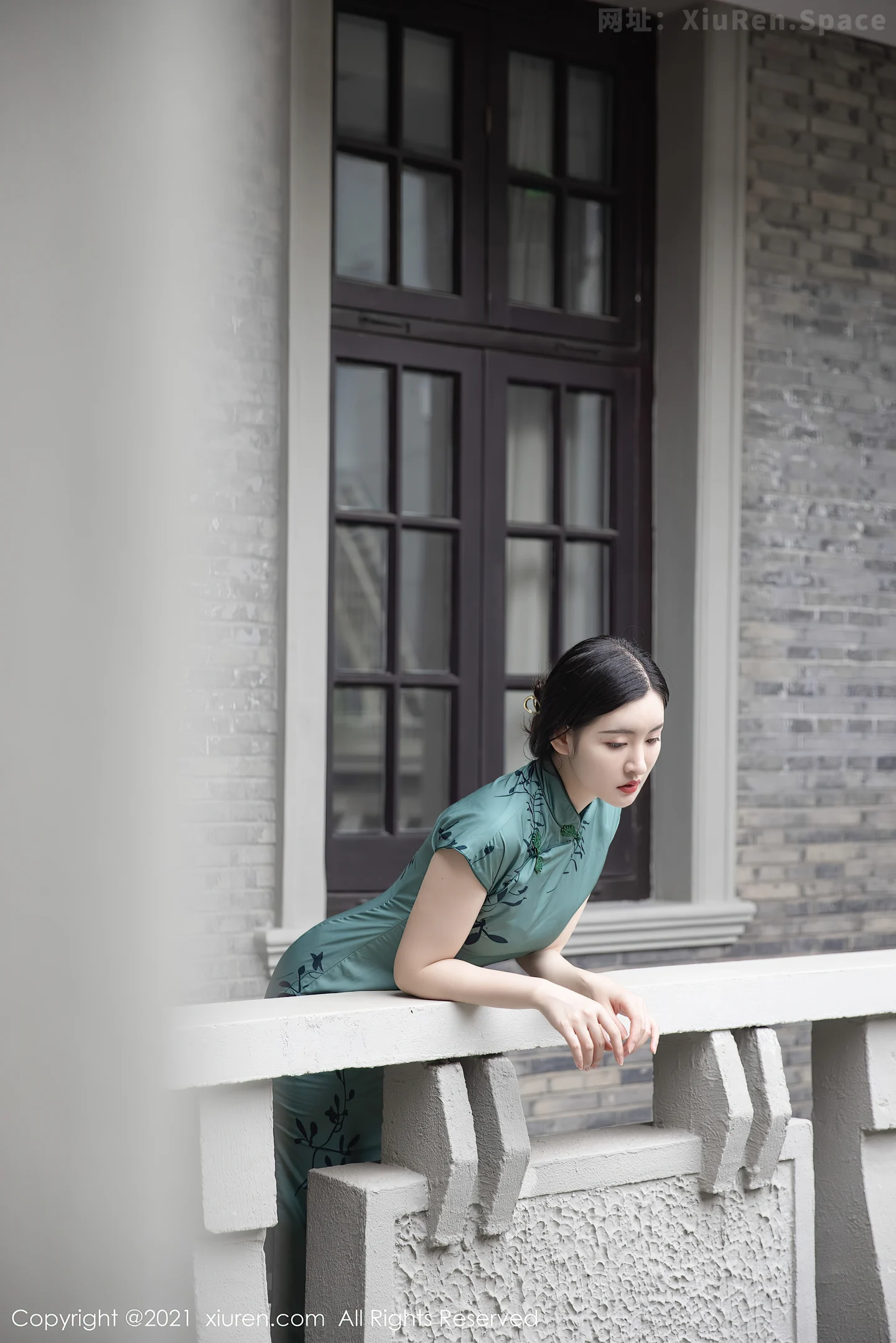 图片[6]-[XiuRen秀人网]VOL.4048 模特沈梦瑶私房古典浪漫旗袍配超薄肉丝裤袜半脱完美诱惑写真45P-秀人网官方网站